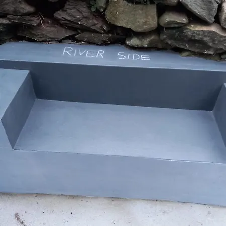 River Side Daire Dingle